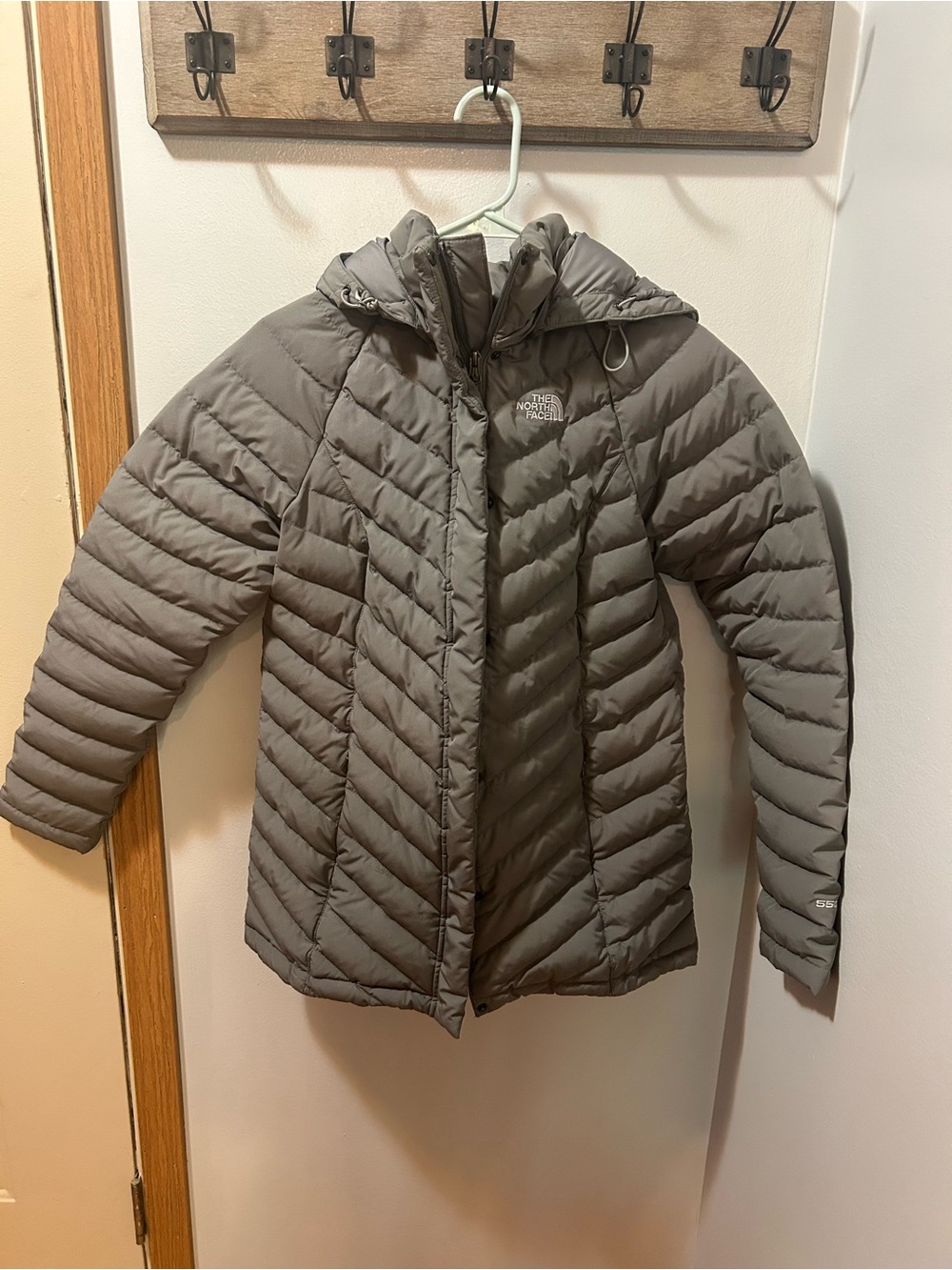 The North Face Women’s Hooded Puffer Jacket - Taupe Gray
